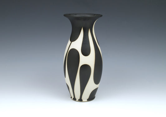 28. B/W Vase