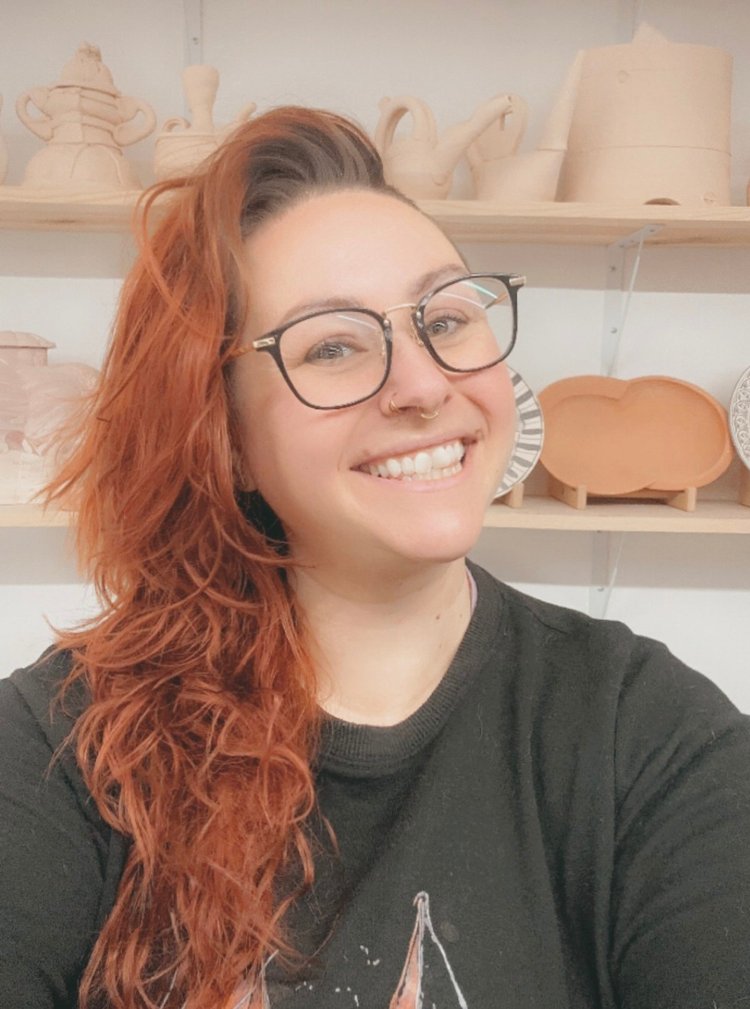 I Like Big Pots and I Cannot Lie: Throwing Big on the Wheel SCHOLARSHIP
