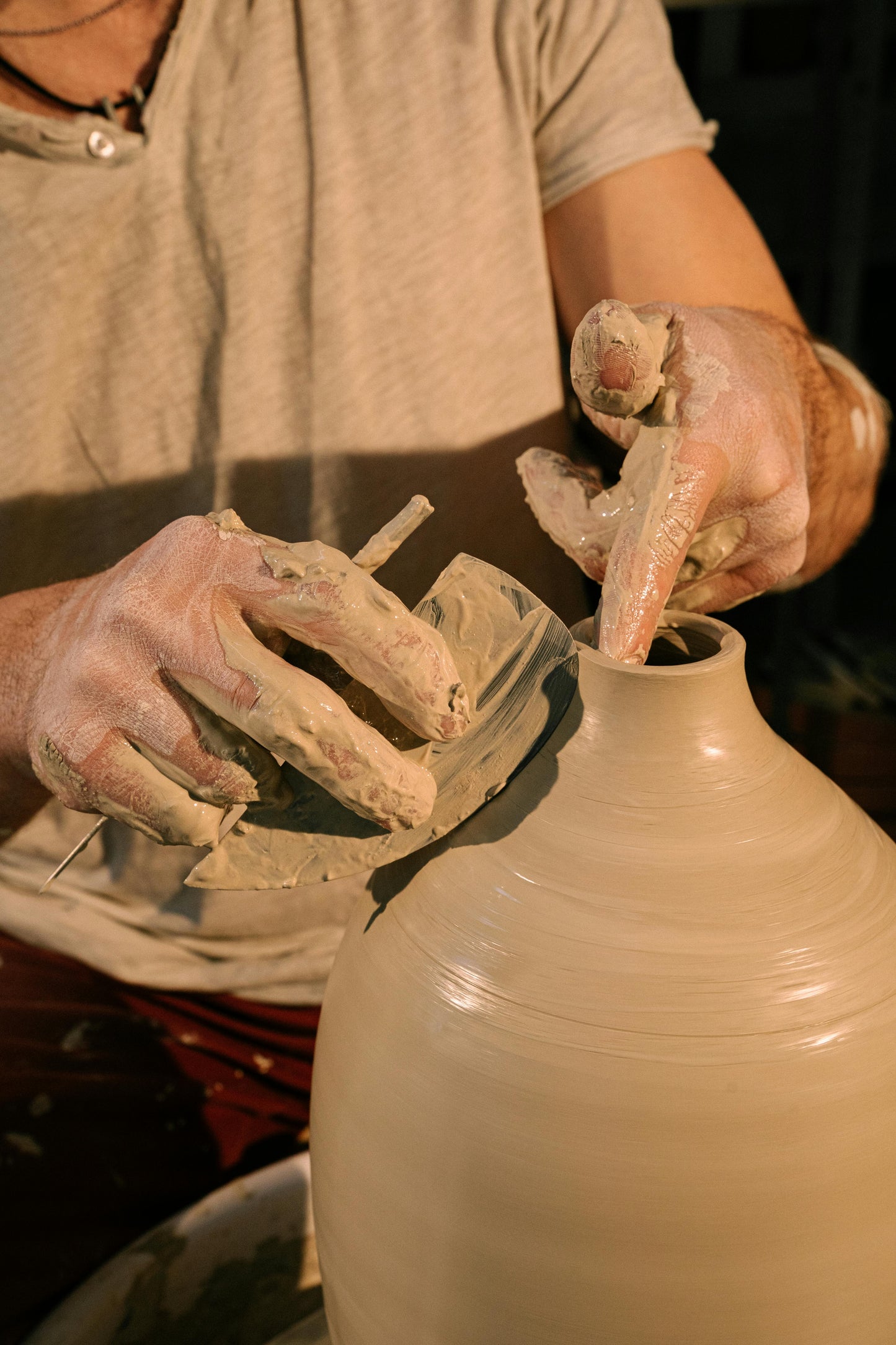 I Like Big Pots and I Cannot Lie: Throwing Big on the Wheel SCHOLARSHIP