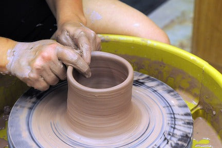 Sip and Spin Clay Night 3/7